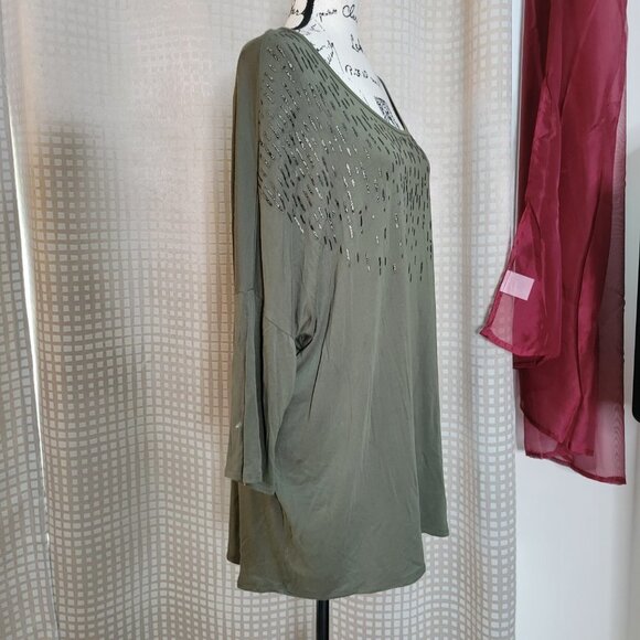 Apt. 9 Boat Neck 3/4 Sleeve Tunic Top with Shimmer Accent - Size XL - Picture 4 of 13